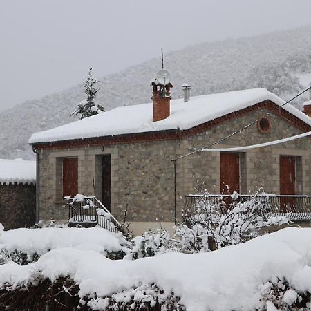 Gite 3 Etoiles Chez Nath Et Tony Taurinya Exteriör bild